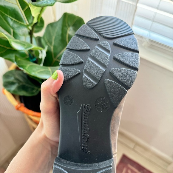 Blundstone Heeled Pull On Boot Rustic Brown Size 10.5 - Picture 9 of 12